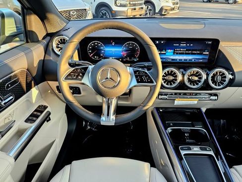 New 2026 Mercedes-Benz GLA 250 4MATIC image 31