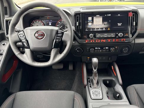 New 2026 Nissan Frontier PRO-4X w/ Pro-4x Convenience Package image 8