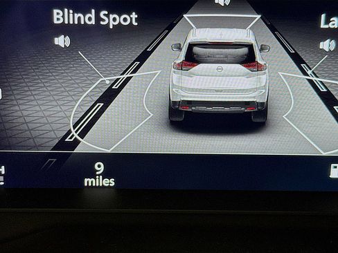 New 2026 Nissan Rogue Platinum w/ Platinum Premium Package image 13