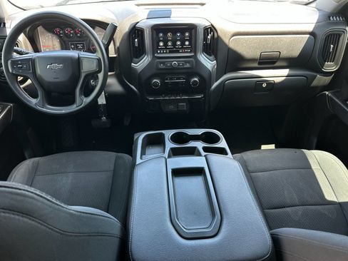 Used 2019 Chevrolet Silverado 1500 Custom Trail Boss w/ Custom Convenience Package AWD/4WD image 13
