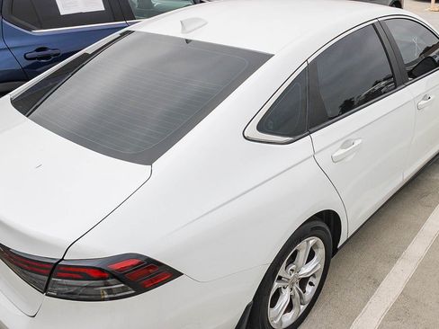Used 2023 Honda Accord LX image 14