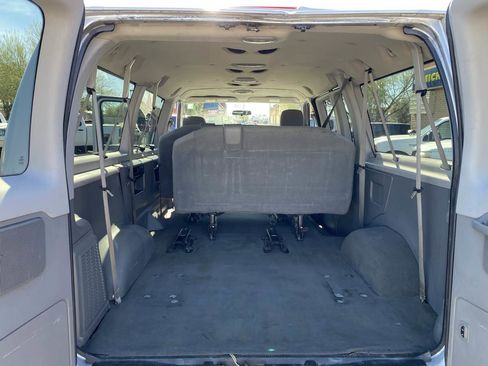 Used 2009 Ford E-350 and Econoline 350 XLT image 26