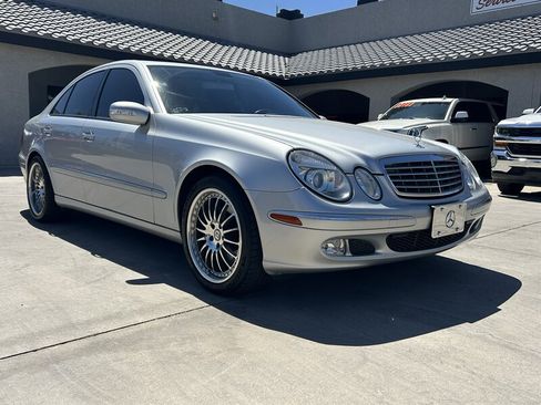 Used 2005 Mercedes-Benz E 500 Sedan image 8