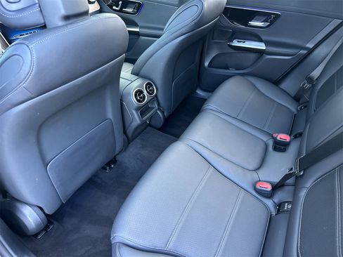 Certified 2025 Mercedes-Benz GLC 300 image 13