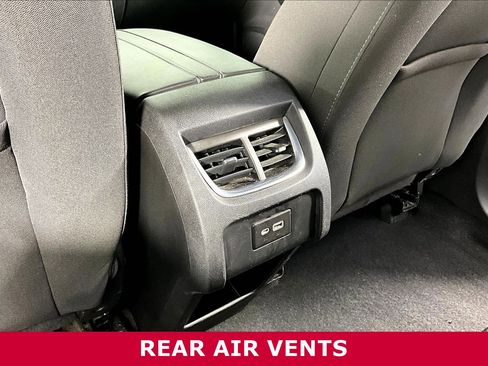 Used 2019 Chevrolet Blazer LT FWD image 10