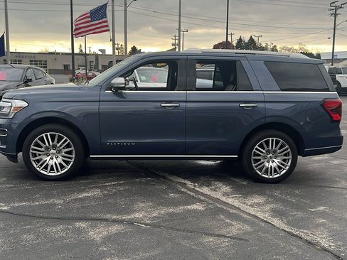 Used 2022 Ford Expedition Platinum AWD/4WD image 9