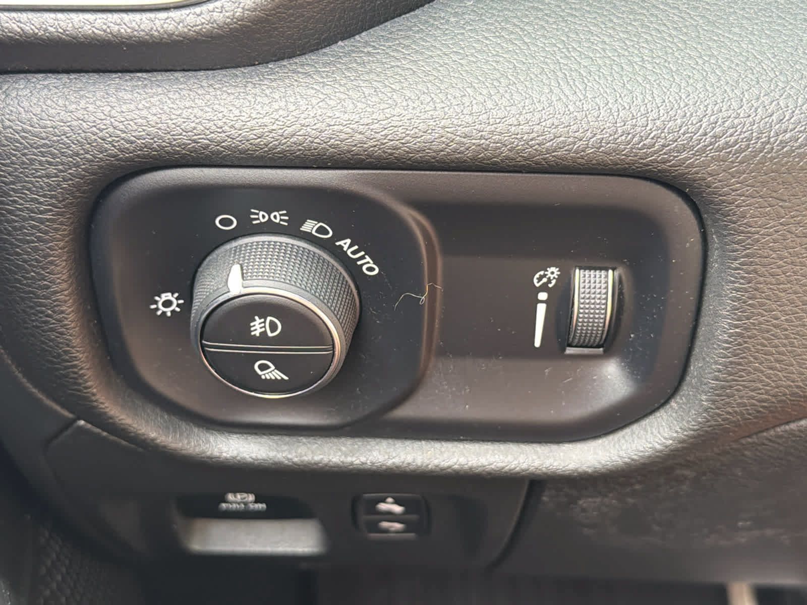 Used 2023 RAM 1500 Big Horn AWD/4WD image 22