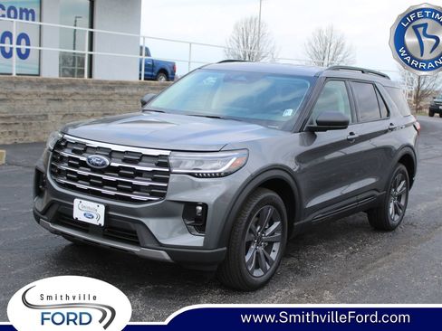 New 2026 Ford Explorer Active w/ Active Comfort Package AWD/4WD image 1