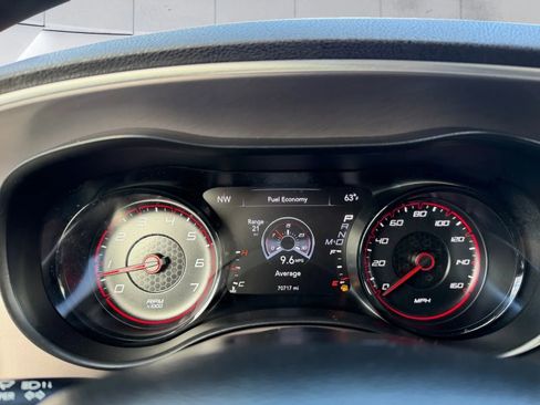 Used 2022 Dodge Charger R/T w/ Blacktop Package image 18