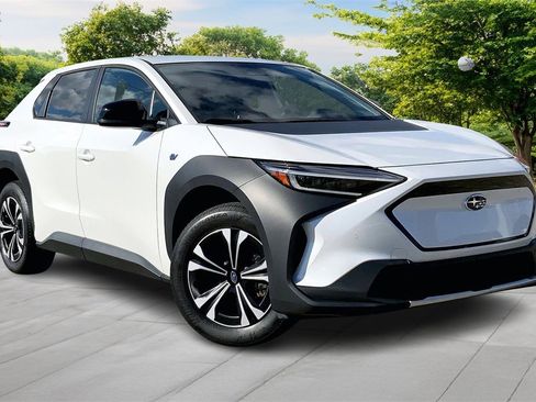 Used 2023 Subaru Solterra AWD image 3