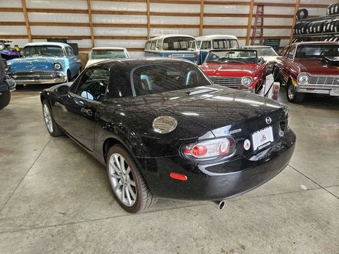 Used 2008 MAZDA MX-5 Miata Grand Touring w/ Premium Pkg RWD image 6