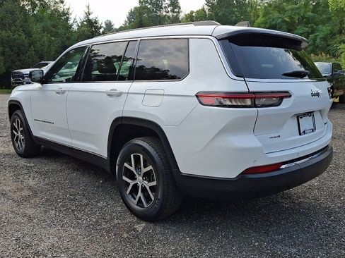 Certified 2023 Jeep Grand Cherokee L Limited AWD/4WD image 4