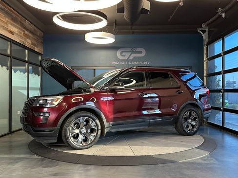 Used 2018 Ford Explorer Sport w/ Equipment Group 401A AWD/4WD image 26