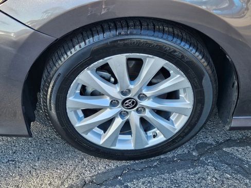 Used 2019 Toyota Camry LE image 22