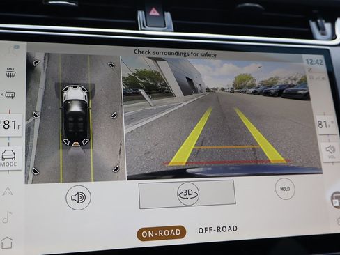 Used 2026 Land Rover Range Rover Evoque Dynamic SE image 23