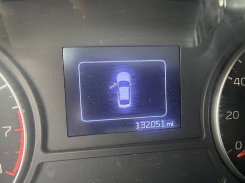 Used 2017 Kia Optima LX FWD image 9