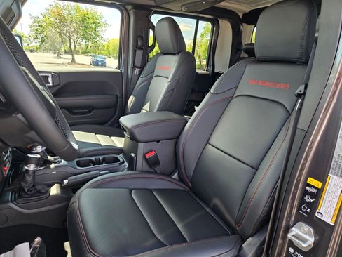 New 2026 Jeep Gladiator Rubicon w/ Safety Group image 8