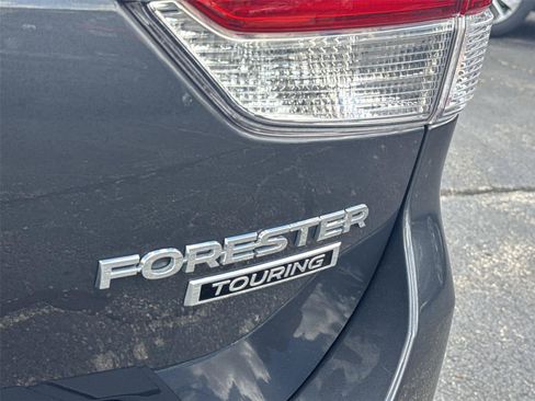 Used 2022 Subaru Forester Touring AWD/4WD image 11