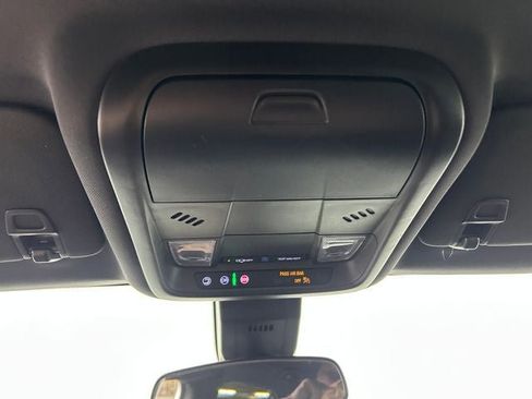 Used 2024 Chevrolet Equinox RS FWD image 25