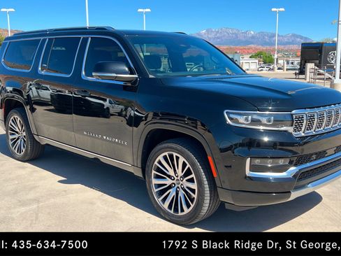 Used 2023 Jeep Grand Wagoneer L 4WD w/ Flexible Seating Group image 7