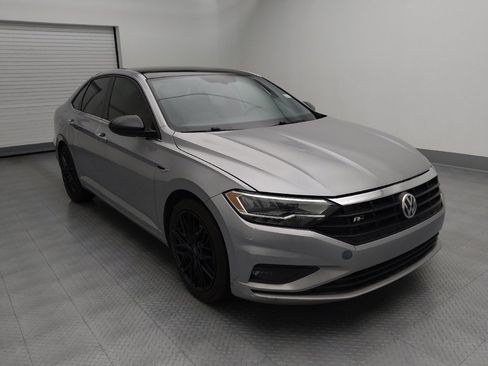 Used 2020 Volkswagen Jetta R-Line w/ R-Line Cold Weather Package FWD image 13