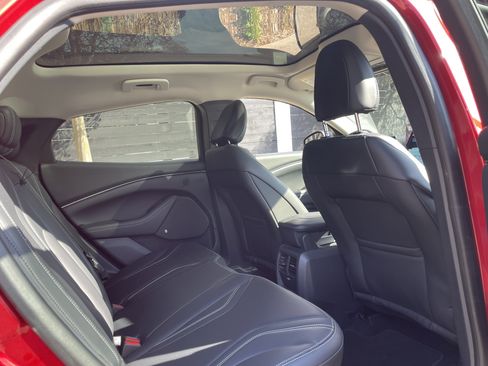 Used 2021 Ford Mustang Mach-E Premium image 10