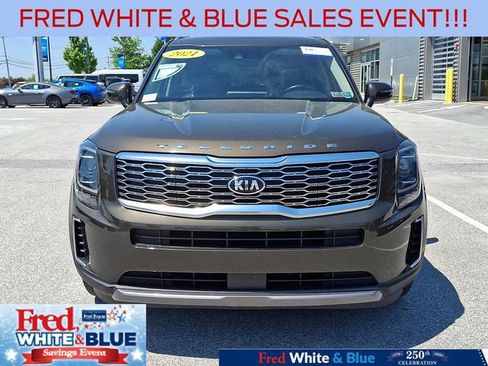 Used 2021 Kia Telluride S AWD/4WD image 3