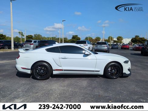 Used 2023 Ford Mustang GT Premium w/ Equipment Group 401A image 4