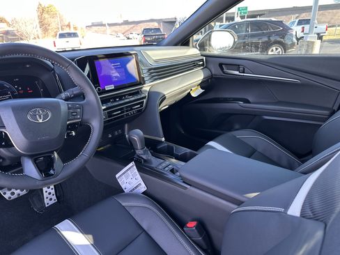 Used 2026 Toyota Camry SE image 18