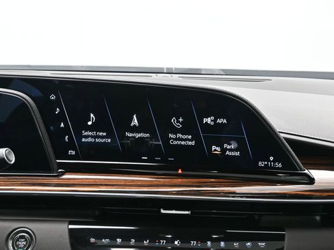 Used 2023 Cadillac Escalade Premium Luxury w/ Performance Package image 22