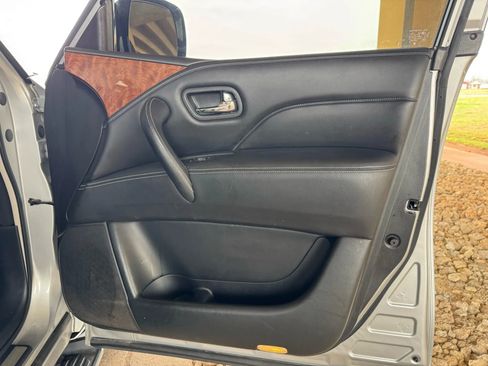 Used 2019 INFINITI QX80 Luxe image 31