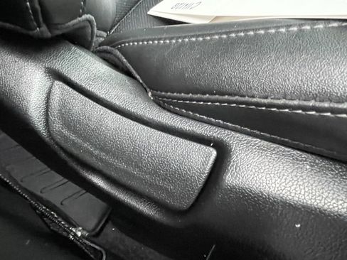 Used 2022 Kia Sorento S w/ Panoramic Sunroof Package image 12