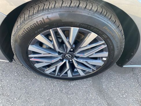 Used 2025 Nissan Altima 2.5 SV image 31