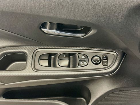 Used 2025 Nissan Versa SV w/ Trunk Package FWD image 15