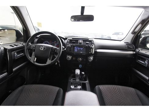 Used 2019 Toyota 4Runner TRD Off-Road AWD/4WD image 9