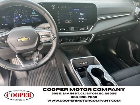 Used 2025 Chevrolet Equinox LT w/ Convenience Package II FWD image 25