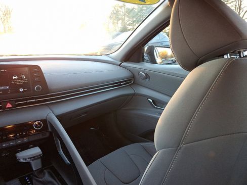 Certified 2023 Hyundai Elantra SEL image 16