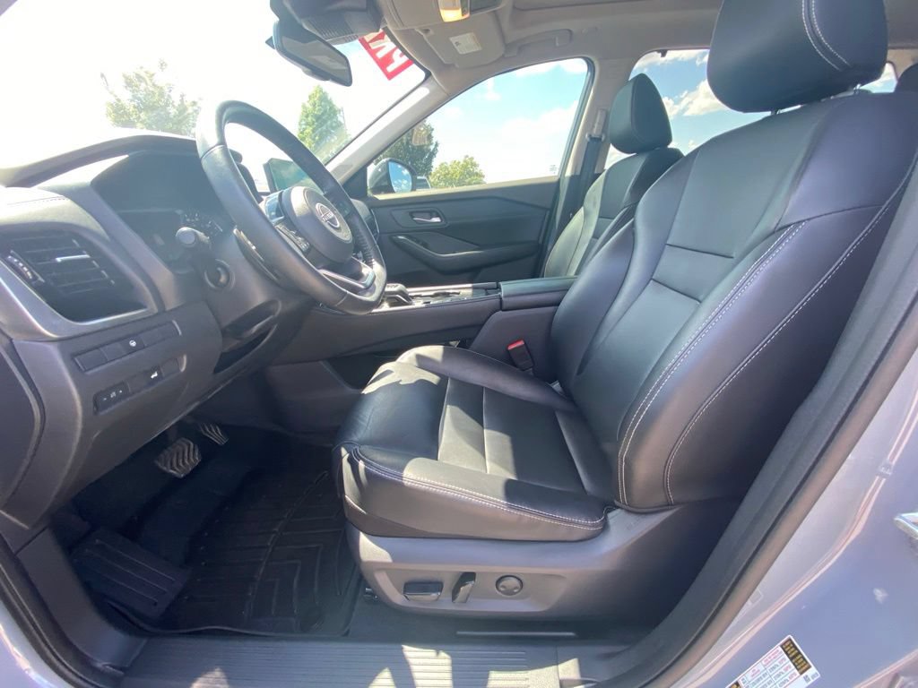 Used 2022 Nissan Rogue SL w/ SL Premium Package FWD image 14