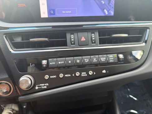 Certified 2025 Lexus ES 350 w/ Accessory Package (Z2) FWD image 17