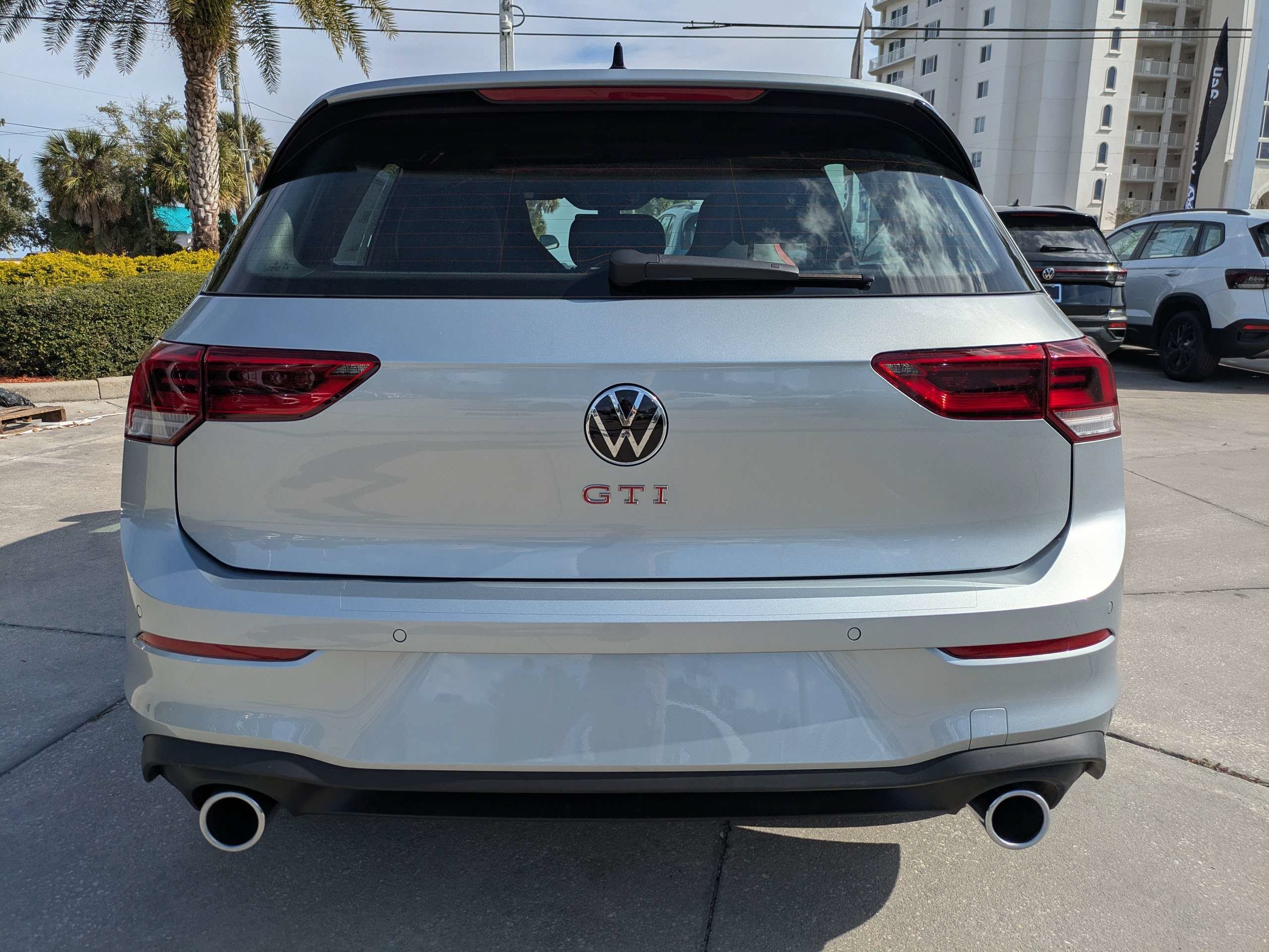 New 2026 Volkswagen GTI SE FWD image 5