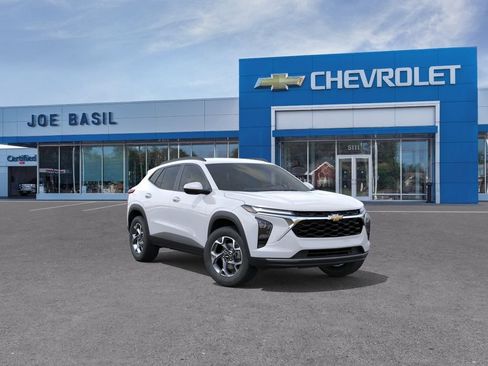 New 2026 Chevrolet Trax LT w/ LT Convenience Package FWD image 1