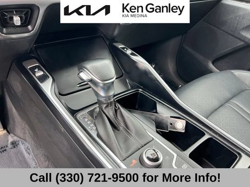 Used 2022 Kia Sorento S AWD/4WD image 34