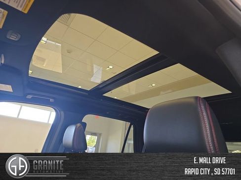 Used 2024 Ford Expedition Limited AWD/4WD image 22