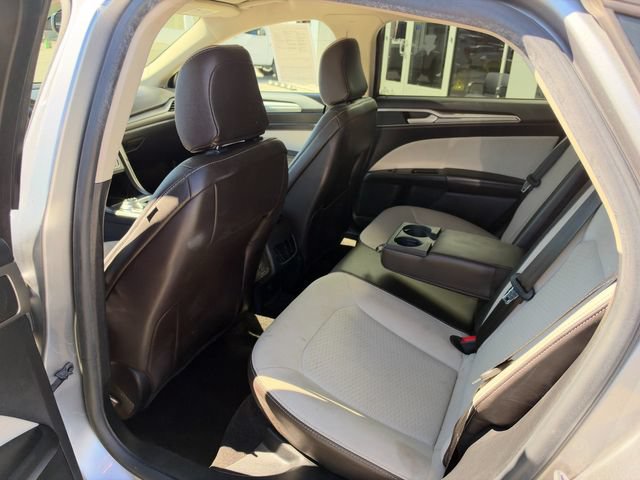 Used 2020 Ford Fusion SE w/ Equipment Group 151A FWD image 14