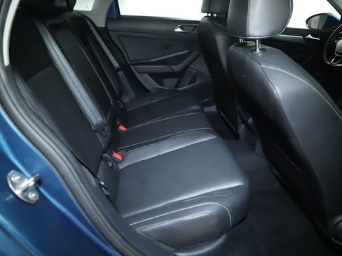 Used 2019 Volkswagen Jetta SE w/ Cold Weather Package FWD image 32