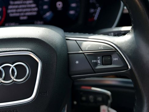 Used 2020 Audi Q3 2.0T Premium image 11