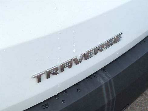 Used 2020 Chevrolet Traverse LT w/ LPO, Cargo Package image 31