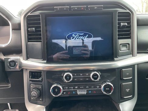 Used 2022 Ford F150 Lariat w/ Equipment Group 502A High AWD/4WD image 13