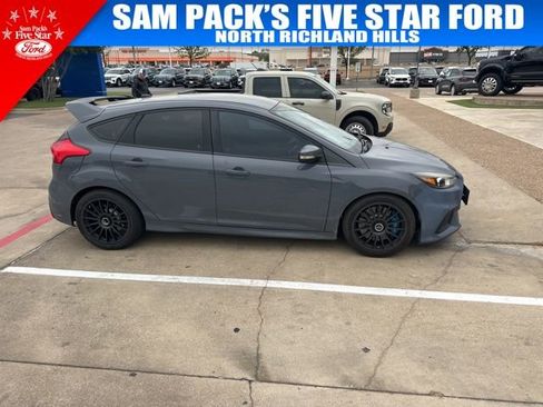 Used 2017 Ford Focus RS image 4