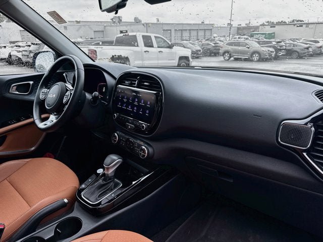 Certified 2024 Kia Soul EX w/ EX Designer Package FWD image 28